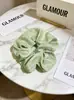 Moderna y de Alta Gama Gomas para el Cabello de Satín con un Diseño Elegante y Brillante de Alta Elasticidad. Suministro al por mayor. Venta directa del fabricante
