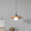 Araña de restaurante estilo wabi-sabi japonés de trébol de cuatro hojas, adecuada para casa de huéspedes, sala de té, restaurante de hot pot, luz decorativa para comedor comercial, arte en madera y hierro