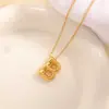 Colar de Letra em Aço Inoxidável Europeu e Americano com Toque de Luxo, Corrente para Clavícula Cravejada com Diamantes, Joias de Aço Titânio, Colar Transfronteiriço