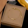 Set de Collar de Acero de Titanio Transfronterizo Dongguan para Mujer, Collar y Pulsera de Corazón de Alta Calidad, Elegante Set de Joyería de Lujo Ligero