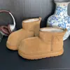 Botas de neve oversized fofas e descoladas, femininas inverno 2026, forradas com fleece, solado grosso, versáteis, antiderrapantes, quentes e botas curtas para uso externo