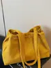 Bolsa Retro 2025 Nova Tendência com Cordão para Mulheres, Bolsa de Ombro Transversal Fosca Fashion, Bolsa Saco Texturizada Fashion para Mulheres