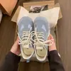 Zapatillas de entrenamiento planas retro alemanas, modernas y versátiles para mujer, nueva colección de otoño 2026, perfectas con faldas, zapatillas casual de caña baja
