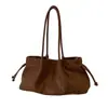 Bolsa Tote Curta de Camurça Feminina Grande Capacidade 2026 Outono/Inverno Nova Elegante Versátil Bolsa de Ombro Único para Trabalho e Deslocamento