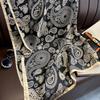 Moda Retro Clásica Flor de Anacardo Negra Estampado Completo Satén Brocado Li Cuadrado Grande Aire Acondicionado Protector Solar Oficina Chal de Doble Uso