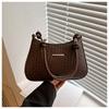 2025 Nova Bolsa de Alto Padrão com Sensação Feminina de Inverno Simples Versátil Moda para o Dia a Dia Nicho Ombro Único Transversal Sob o Braço Bolsa