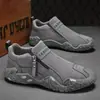 Sapatos Masculinos 2026 Novo Outono Respiráveis Casuais Sapatos de Proteção para o Trabalho Obra ao Ar Livre Montanhismo Roupa de Trabalho Martin Sapatos Modernos
