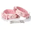 Juguetes sexuales Accesorios SM Conjunto de lazo rosa Collar de esclavitud para entrenamiento femenino Esposas para manos y pies Venda para los ojos