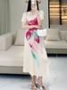 Miyake 2024 Verano Estilo Coreano De Alta Gama De Moda Plisado Estampado De Capullos De Flores Elegante Vestido Elástico Para Mujer
