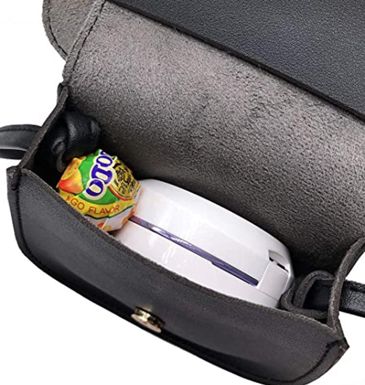 小女孩斜挎零钱包 (7).jpg