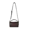 Bolso Maillard retro de nicho para mujer, principios de otoño de 2026, estilo coreano versátil de alta gama en piel suave, para llevar al hombro y cruzado