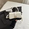 Nueva bolsa de hombro versátil para el día a día 2026, diseño cuadrado pequeño, bolsa cruzada de alta calidad, estilo casual color block y bolsa de mano para el trabajo