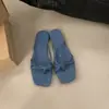Primer Encuentro con la Sra. Chanclas Estilo Coreano Ji's para Mujer, Adecuadas para Uso en Exteriores, Nuevas Sandalias Planas de Playa Casuales de Moda Verano 2026