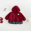 Conjunto de Dos Piezas para Bebé Niña Dianxi: Chaqueta con Capucha y Dobladillo a Cuadros de Otoño y Pantalones de Mezclilla Acampanados con Adorno de Encaje para Bebé