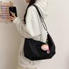 Bolsa de Ombro Ins Estilo Japonês para Mulheres, Simples e Versátil, Bolsa de Bolinho Casual de Grande Capacidade, Adequada para Estudantes Universitários que Frequentam Aulas e para o Trabalho, Bolsa Transversal