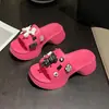 Nuevas Sandalias de Playa Casuales de Dibujos Animados Lindos de Moda Ins para Mujer, Verano, Suela Gruesa, Antideslizantes para Exteriores, Slip-On
