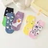 Calcetines para Mujer 2025 Otoño e Invierno Nuevos Algodón Peinado Cortos Negros Pingüino Lindos Dibujos Animados Anime Calcetines para Mujer Venta al por Mayor