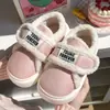 Zapatos de Algodón Vintage con Velcro Todo Incluido para Mujer Otoño e Invierno Pantuflas de Algodón para Interiores Hogar Antideslizantes Cálidos Forradas de Felpa Zapatos Luna
