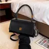 Moda de Nicho Bolsa de Couro com Cera Oleosa Brilhante Feminina Nova Primavera 2026 Versátil Casual Couro Macio Bolsa de Ombro Transversal