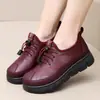 Zapatos Nuevos de Algodón de Invierno para Mujer Zapatos Casuales Old Beijing para Mamá Engrosados con Terciopelo Cálidos Ligeros Resistentes al Desgaste Zapatos Cálidos de Otoño e Invierno