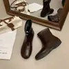 Botas Martin femininas estilosas, novo modelo 2026, botas curtas femininas com aumento interno de altura, bico dividido, sola plana, botas estilo western retrô com bico redondo