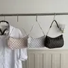 Bolso de hombro grande con estampado estilo coreano para mujer, nuevo modelo 2026, simple y fresco, con cadena, moderno y elegante