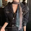Bufanda Larga de Organza Rayada Estilo Old Money, Modelo Nuevo Simple 2026, Bufanda Larga de Seda Vintage de Alta Gama para Mujer