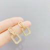 Pendientes geométricos con incrustaciones de diamantes, diseño de personalidad de Corea del Sur, con aguja de plata 925, elegantes pendientes retro de celebridades de Internet para mujer.