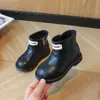Botas para Niñas 2025 Invierno Nuevo Estilo Coreano Cremallera Lateral de Niño Botas Martin Moda para Niña Celebridad de Internet Letra Botines