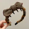 Diadema de Peluche Dentada para Otoño e Invierno para Mujer, Pinza para el Cabello de Cara Lavada con Parte Superior Alta del Cráneo que Hace que la Cara Parezca Más Pequeña, Diadema con Estampado de Leopardo, Goma para el Cabello Antideslizante Estilo Chanel