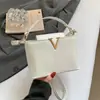 Bolso cruzado de un solo hombro simple para mujer, color liso casual, nuevo estilo primavera 2026, moderno, gran capacidad, elegante, retro