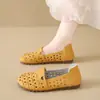 Sandalias Huecas de Punta Cerrada para Mujer, Verano 2026, de Poner, Transpirables, Suela Suave, Adecuadas para Usar con Faldas, Zapatos de Mamá