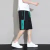 Suministro Directo de Fábrica Verano 2025 Nuevos Pantalones Casuales de Cinco Puntos para Hombre Estilo Coreano Modernos Shorts Juveniles Sueltos y Versátiles