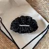 Presilha Banana de Tecido Estilo Coreano com Bolinhas Plissadas e Renda com Pérolas, Grampo Doce com Cores Contrastantes para Mulheres, Presilha Vertical para a Parte de Trás da Cabeça