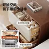 Armario de almacenamiento de mesita de noche estilo vintage 2026 nuevo modelo para dormitorio del hogar, pequeño armario de almacenamiento de mesita de noche estilo crema de madera maciza