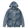 Chaqueta de trabajo con capucha verde militar personalizada de fábrica para hombre, con bordes crudos y múltiples bolsillos, con un diseño desgastado y moderno