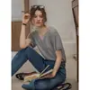 Camiseta de Manga Corta para Mujer, Estilo Francés Simple Casual, Cuello en V, Bordado de Rosas con Textura, Verano, Temperamento, Adelgazante, Versátil