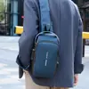 Bolsa de Peito Masculina Antifurto com Cadeado de Combinação Mochila Pequena Casual Esportiva Bolsa Transversal de Ombro Bolsa para Carro Bolsa de Ombro Fashion
