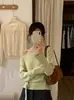 Top de punto verde claro estilo coreano sin hombros para mujer, nuevo diseño de primavera 2026, cintura sutilmente ceñida, top estilizado y elegante