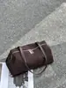 Bolsa de Ombro Elegante e de Luxo, Couro Genuíno, Design Exclusivo, Bolsa Bowling Versátil, Bolsa de Mão Boston de Pele de Veado para Mulheres