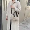 Bolso Pequeño Exquisito Transfronterizo para Mujer, Nuevo Bolso Cubo de Hombro Cruzado de Lunares Tendencia Verano 2026