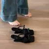 Sandalias de cuña estilo francés con punta cuadrada y lazo para mujer, nuevo modelo de verano 2025, estilo de hada, adecuadas para combinar con vestidos, con una sola tira y tacón alto, para uso en exteriores