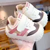 Zapatos para niños pequeños, nuevos modelos de primavera y otoño, zapatos para bebés principiantes para niños de 2 a 3 años, suela blanda, antideslizantes, tejido de malla, transpirables