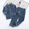 Pijama de isla de forro polar para niños, conjuntos de franela de otoño e invierno para niños, forro polar de coral engrosado para niños mayores, oferta especial de liquidación