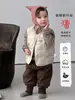 Chaleco de Plumón para Niña Otoño e Invierno 2026 Nuevo Modelo Ligero Cálido para Bebé Conjunto de Tres Piezas Ropa Exterior Versátil para Bebé
