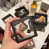 Caja de almacenamiento de joyas Ouyang Nana recomendó Soporte para joyas pendientes collar anillo Insignia de muestra Caja de exhibición de PE Suspensión