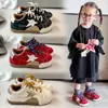 Zapatillas para niños 2026 primavera y otoño nuevo moda estrella casuales zapatos sucios para niños zapatos deportivos para niñas de escuela primaria