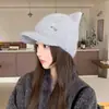 Novo chapéu de tricô com orelhas de coelho e bico de pato coreano para mulheres no inverno, quente e à prova de vento, faz o rosto parecer menor, adequado para uso ao ar livre