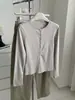 Camiseta de manga comprida estilo coreano com gola Henry para mulheres, elástica, versátil, modeladora, adequada para outono e inverno, realça o tom da pele, peça básica vintage e elegante