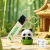 Novo pingente de panda de bambu, figura fofa de resina, acessório de bolsa para melhor amigo estudante, chaveiro de presente pequeno